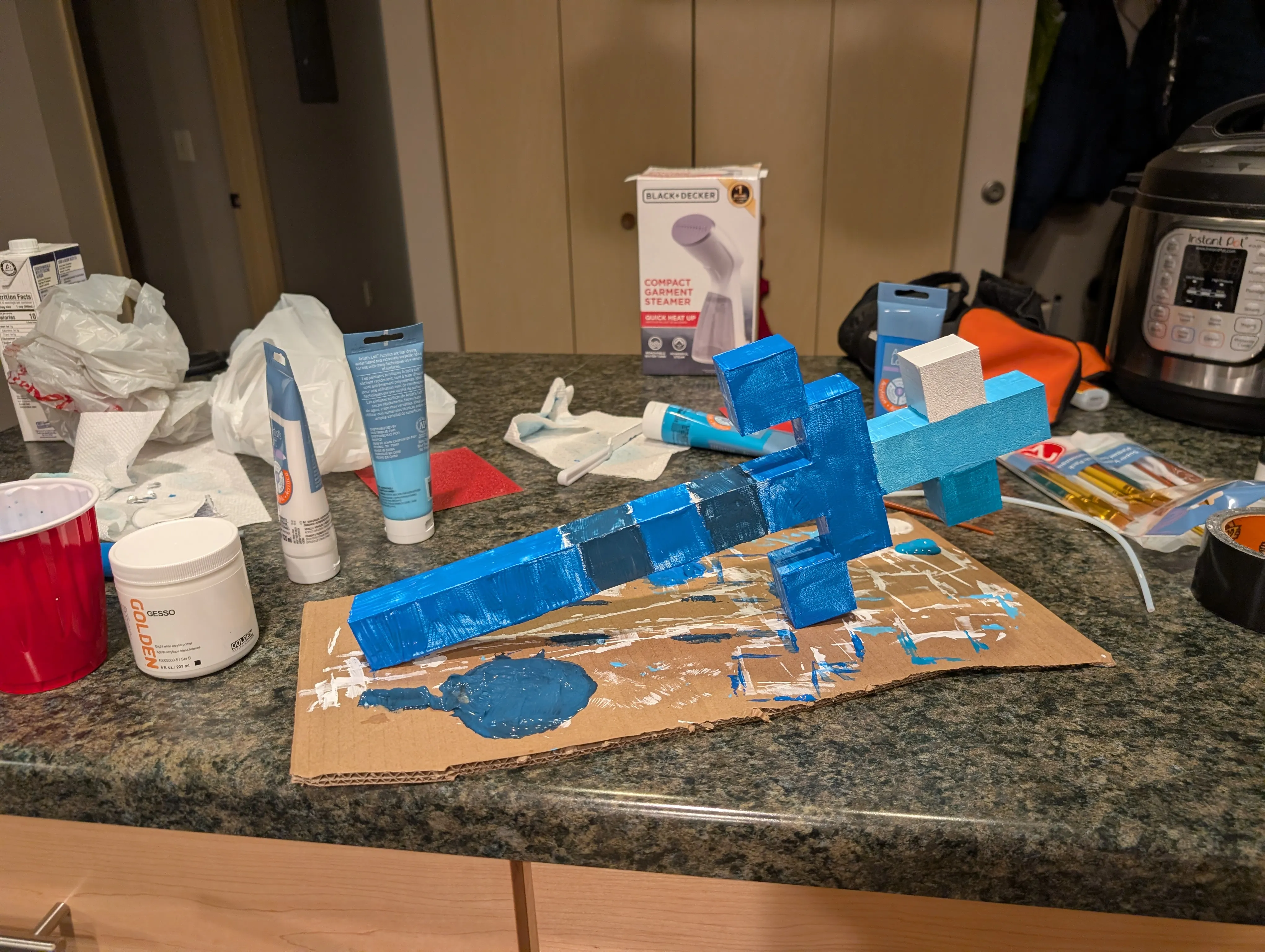 Wand, first coat of paint